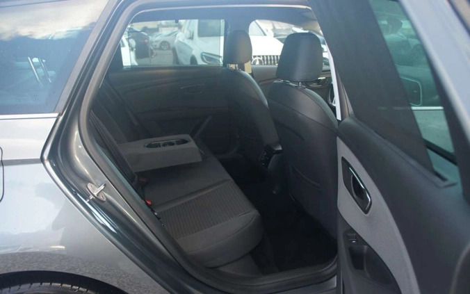 Seat Leon cena 42900 przebieg: 224000, rok produkcji 2017 z Międzyzdroje małe 466